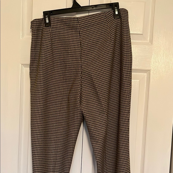 Talbots Brown Houndstooth Straight Leg Pants - Picture 5 of 11